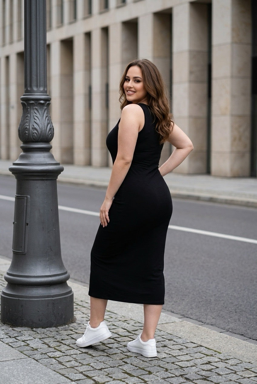 Clara Keyhole Back Maxi Dress