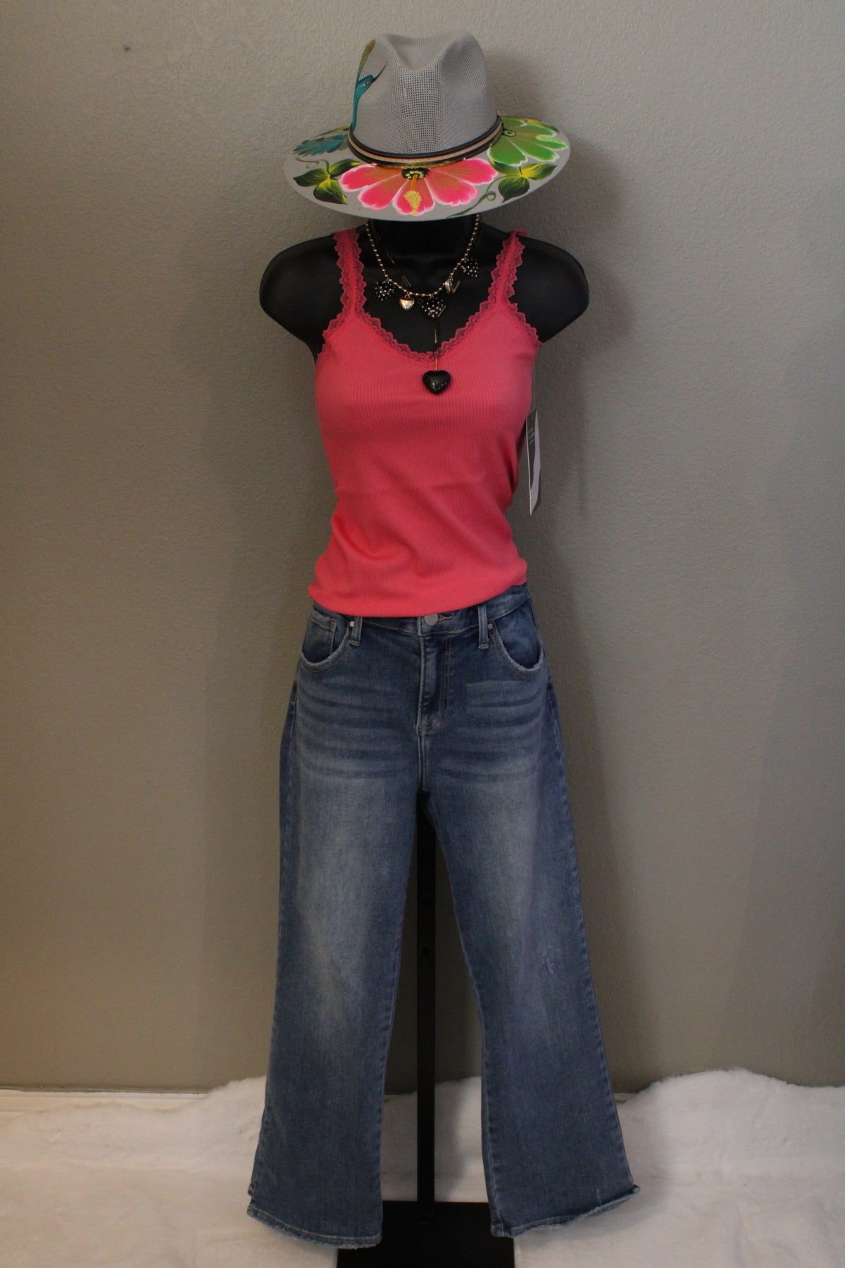 Stretchy Ribbed Seamless Lace Trim Tank Top